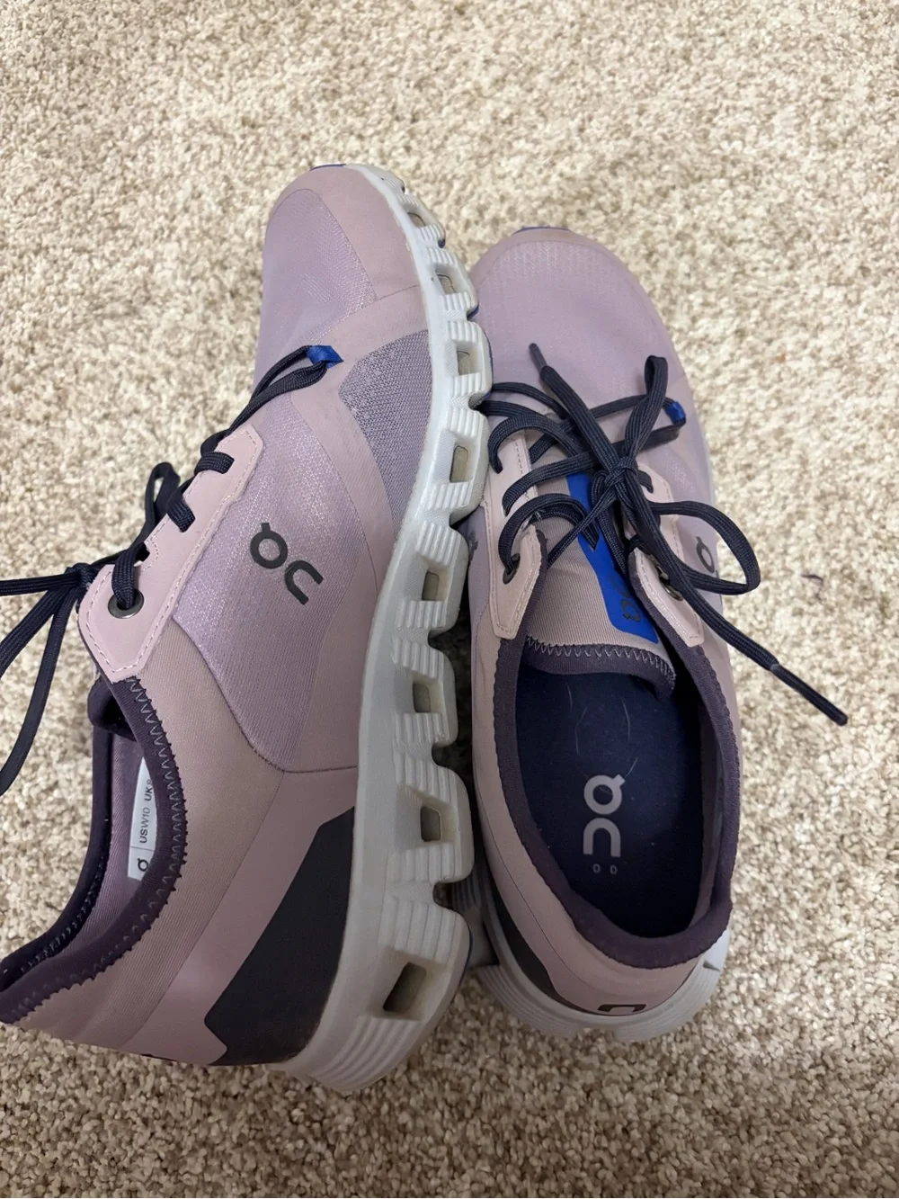 On Running Women's Sneaker in Dusty Pink with Navy Accents